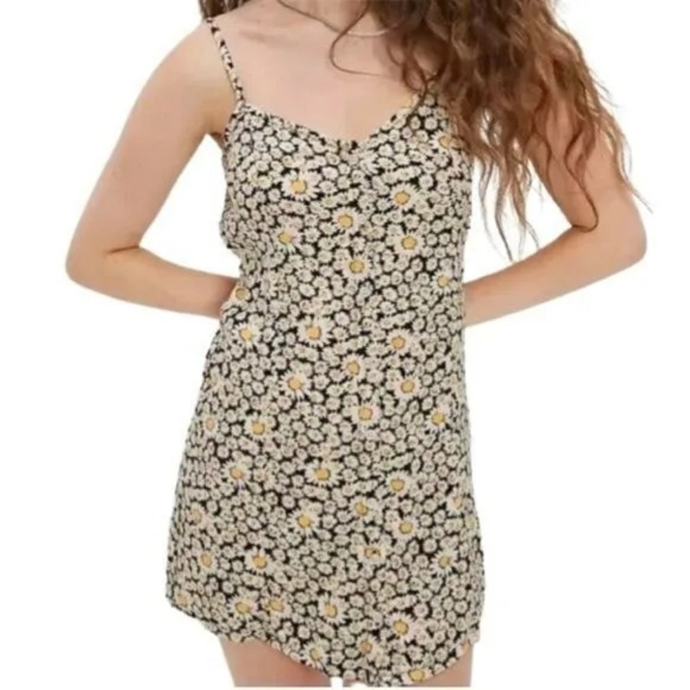 American Eagle Button Down Daisy Dress